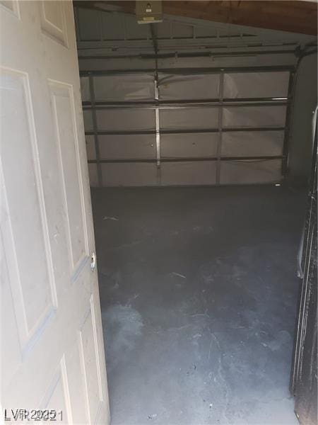 4231 White Sands Ave, Las Vegas, NV 89121 - view of garage
