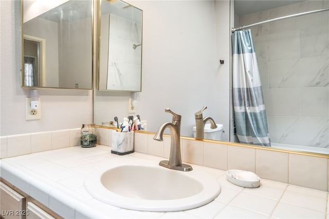 2851 S Valley View Blvd Unit 1071, Las Vegas, NV 89102 - full bath with vanity and a shower with curtain