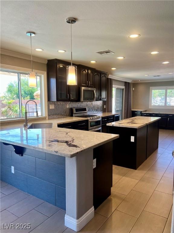 1921 Moonlight Bluff Ave, North Las Vegas, NV 89084