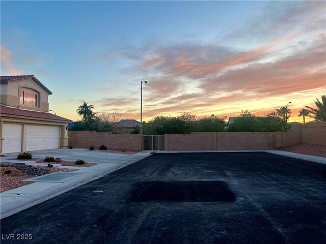 1921 Moonlight Bluff Ave, North Las Vegas, NV 89084