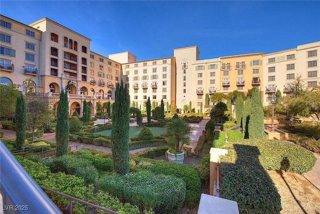 8 Laricola Ct, Henderson, NV 89011 - view of apartment building / complex