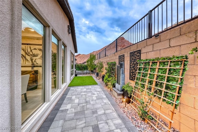 101 Mirage View Dr, Henderson, NV 89011 - view of patio / terrace