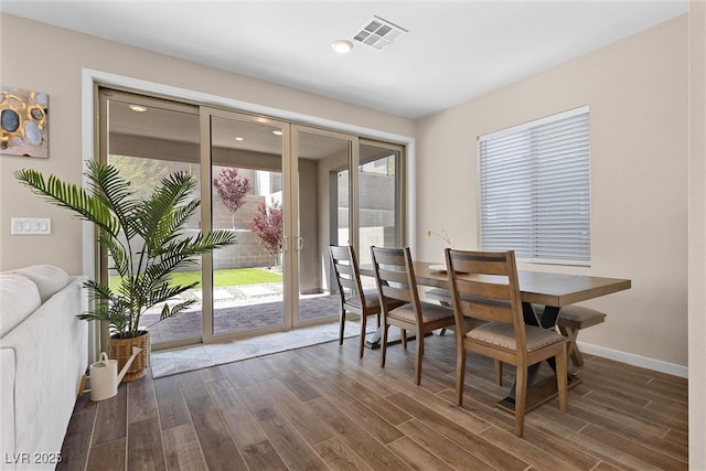 2367 Ridgeline Wash St, Las Vegas, NV 89138 - dining area with dark wood-type flooring, recessed lighting, and baseboards