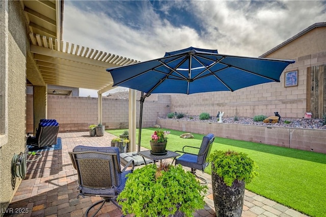 505 Sterling Falls Ave, Henderson, NV 89011 - view of patio / terrace