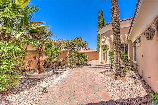 27 Via Paradiso St, Henderson, NV 89011 - view of patio