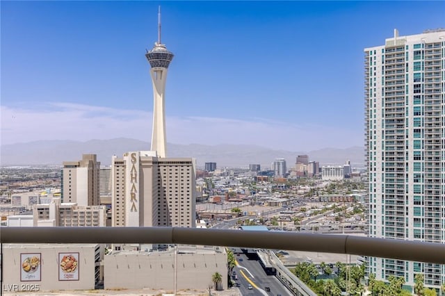 2777 Paradise Rd Unit 2302, Las Vegas, NV 89109 - city view featuring a mountain backdrop