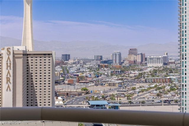 2777 Paradise Rd Unit 2302, Las Vegas, NV 89109 - city view featuring a mountainous background