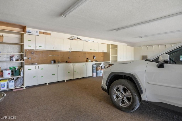 8365 S Hauck St, Las Vegas, NV 89139 - view of garage