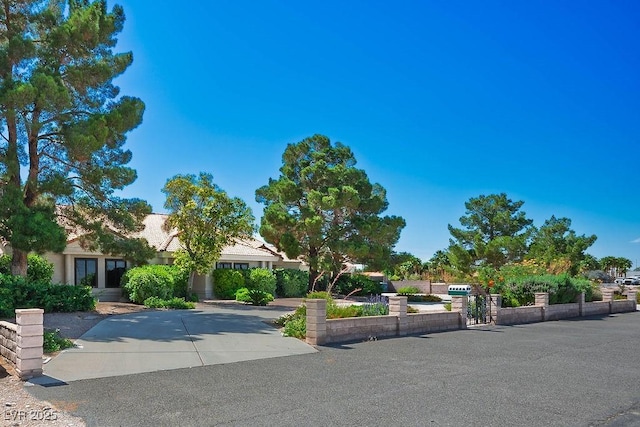 8365 S Hauck St, Las Vegas, NV 89139 - view of front of house