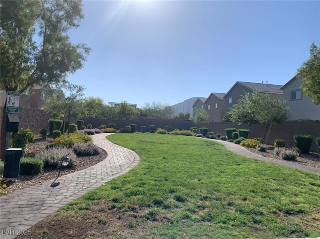 8793 Candelabra Ct, Las Vegas, NV 89148 - view of yard featuring a residential view