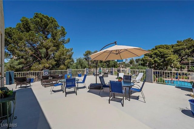 725 N Royal Crest Cir Unit 228, Las Vegas, NV 89169 - view of patio