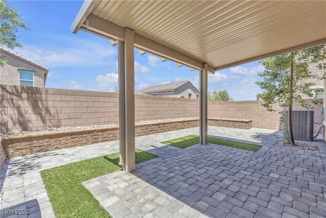 156 Campbelltown Ave, Henderson, NV 89015 - fenced backyard featuring a patio