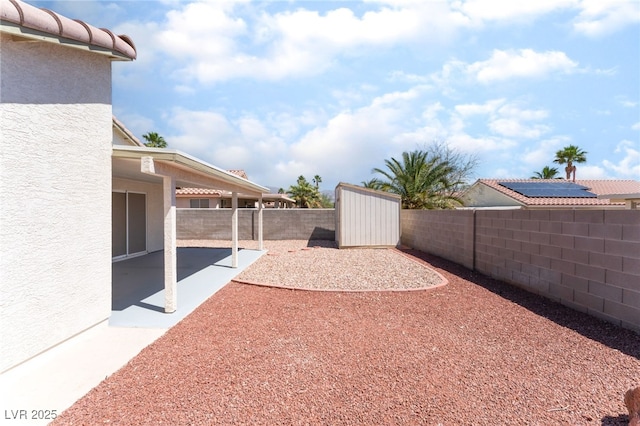 5524 La Pelusa St, North Las Vegas, NV 89031 - fenced backyard with a patio