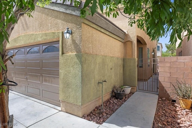 5452 Tinker Toy Ave, Las Vegas, NV 89139 - garage featuring a gate