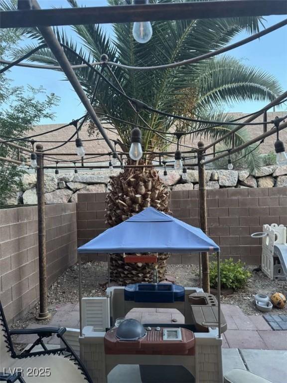 1355 Grass Creek Ave Unit 1, Henderson, NV 89012 - view of patio