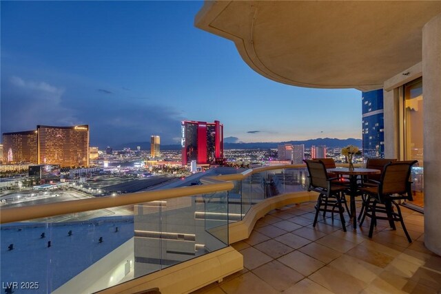 2877 Paradise Rd Unit 2602, Las Vegas, NV 89109 - photo 24