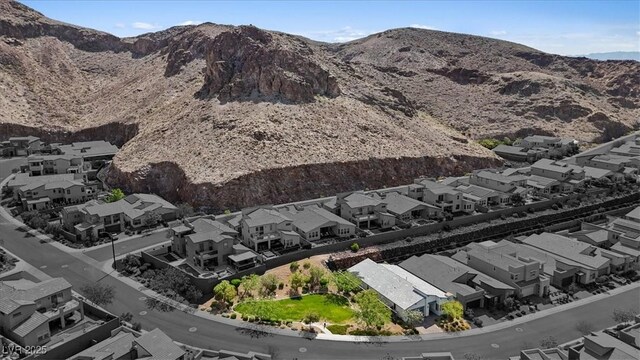 1957 Regal Bluff Dr, Henderson, NV 89052 - photo 36
