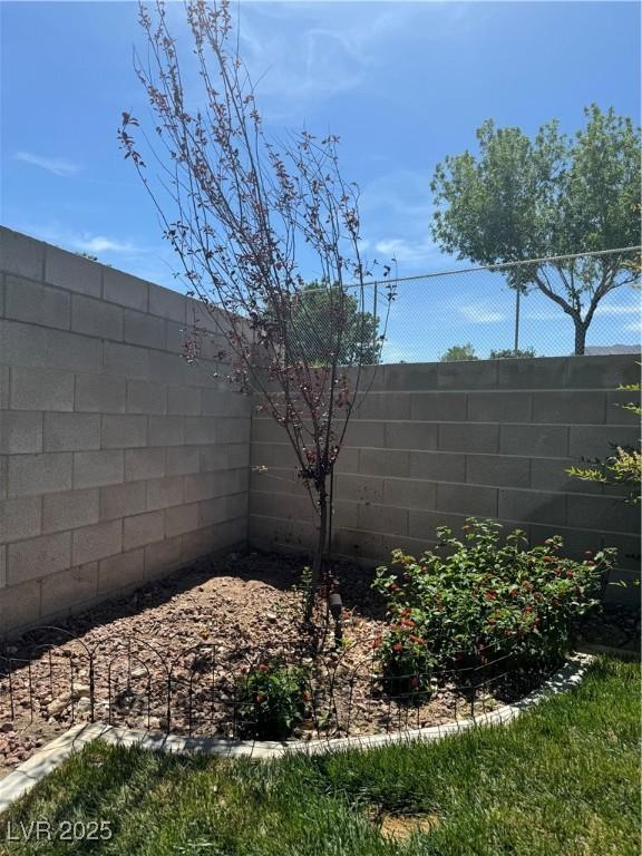 3805 White Castle St, Las Vegas, NV 89129 - photo 20