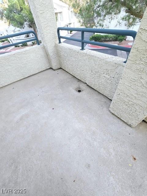 2761 Lodestone Dr Unit 63, Las Vegas, NV 89117 - view of balcony