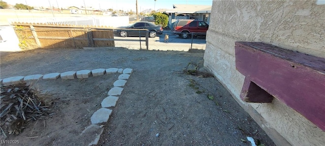 1301 Madison Ave, Las Vegas, NV 89106 - view of yard with a residential view
