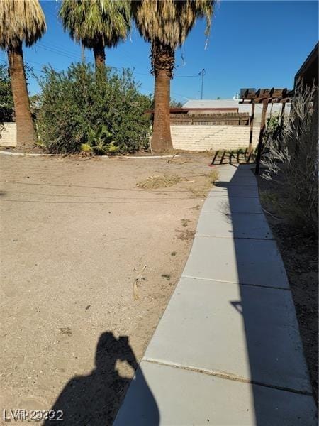 1413 Bryn Mawr Ave, Las Vegas, NV 89102 - view of yard