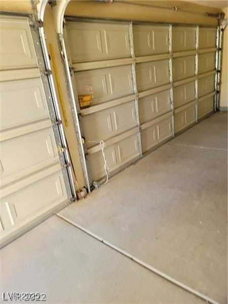 1413 Bryn Mawr Ave, Las Vegas, NV 89102 - view of garage