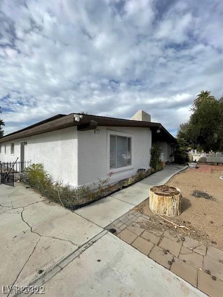 1413 Bryn Mawr Ave, Las Vegas, NV 89102 - view of home's exterior featuring stucco siding