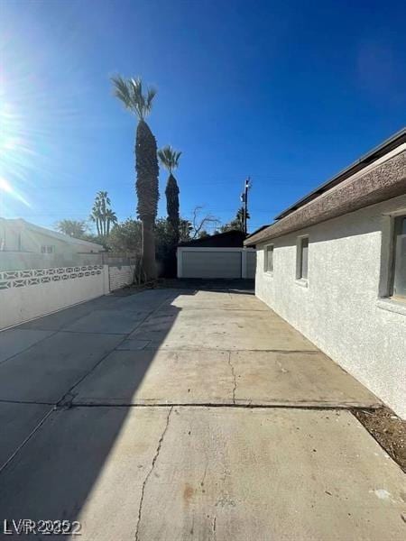 1413 Bryn Mawr Ave, Las Vegas, NV 89102 - view of patio / terrace