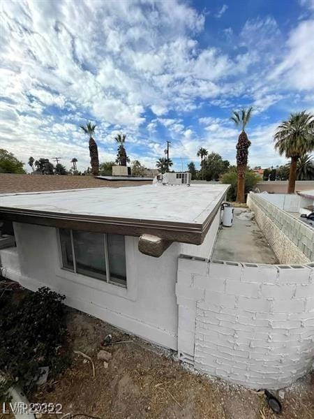 1413 Bryn Mawr Ave, Las Vegas, NV 89102 - exterior view of a flat roof