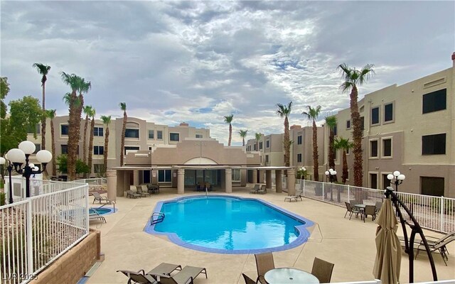 2064 Mesquite Ln Unit 102, Laughlin, NV 89029 - community pool with a patio