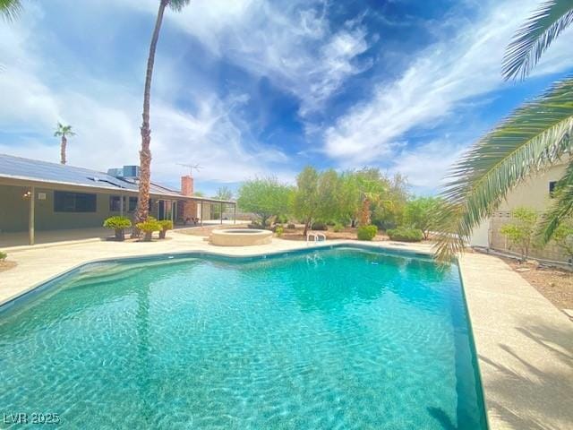 6315 Eldora Ave, Las Vegas, NV 89146 - swimming pool with a patio and an in-ground hot tub