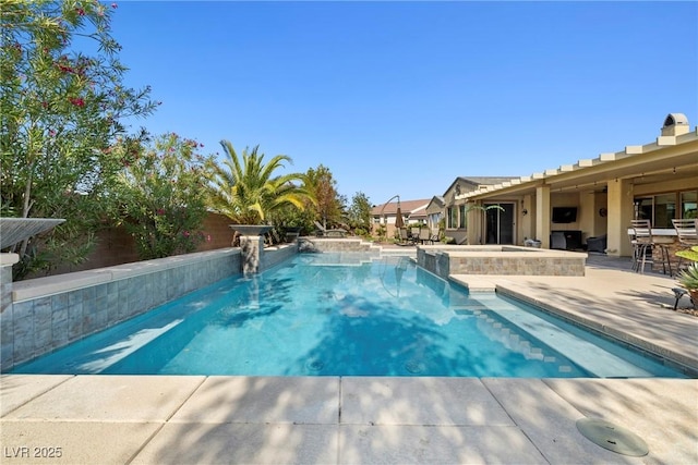 7504 Frittata Ave, Las Vegas, NV 89113 - view of pool featuring a patio and a pool with connected hot tub