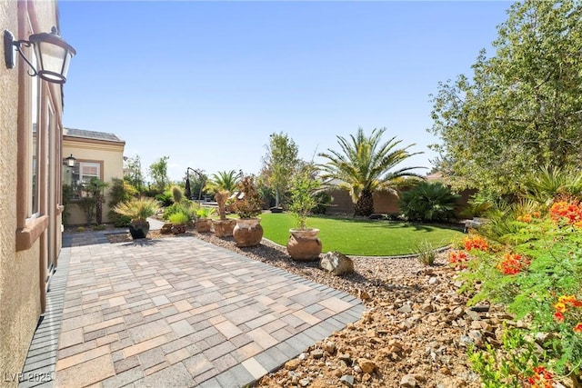 7504 Frittata Ave, Las Vegas, NV 89113 - view of patio