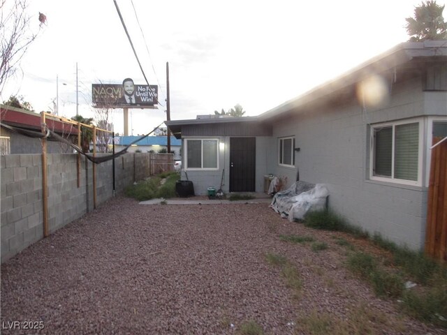 2409 Maroney Ave, Las Vegas, NV 89104 - view of fenced backyard