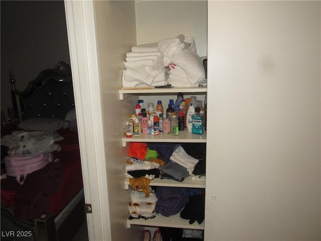 2409 Maroney Ave, Las Vegas, NV 89104 - view of closet