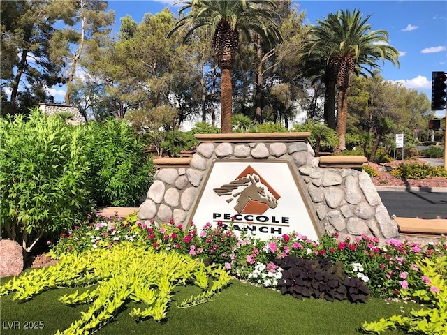 1913 Madagascar Ln, Las Vegas, NV 89117 - view of community sign