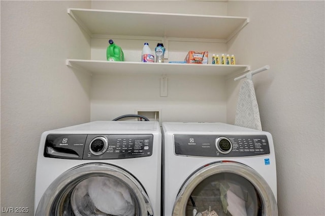 1952 W Hammer Ln, North Las Vegas, NV 89031 - laundry room with washing machine and dryer