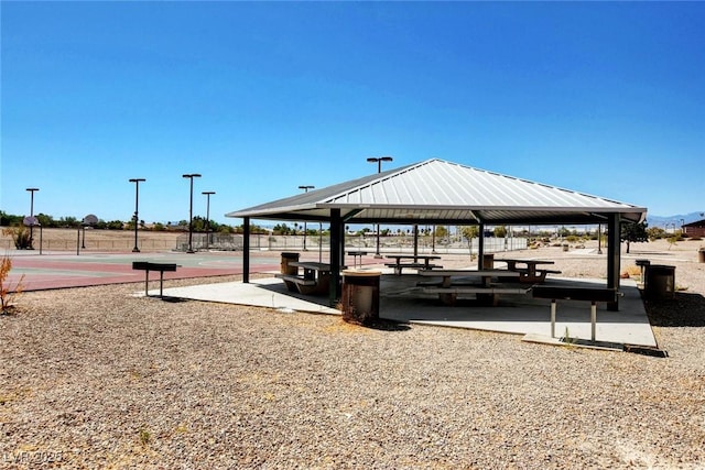 1952 W Hammer Ln, North Las Vegas, NV 89031 - surrounding community featuring a gazebo