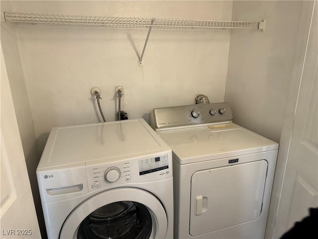 8000 Badura Ave Unit 1168, Las Vegas, NV 89113 - laundry area featuring independent washer and dryer