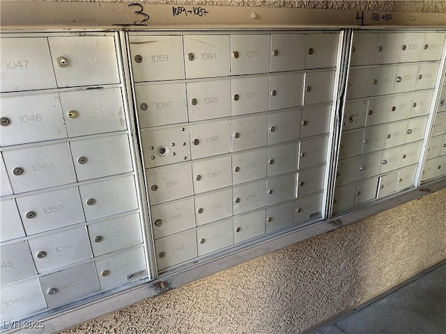 8000 Badura Ave Unit 1168, Las Vegas, NV 89113 - detailed view of mail area