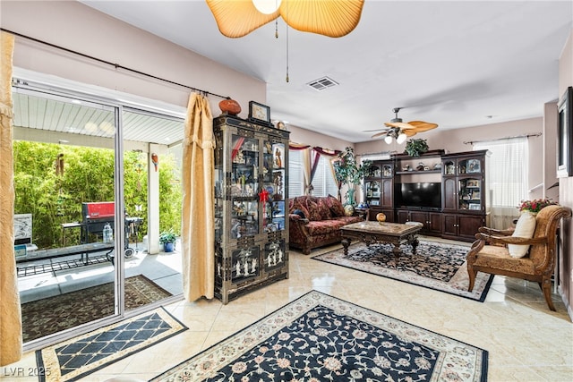 7724 Somerhill Point Way, Las Vegas, NV 89139 - living area with ceiling fan