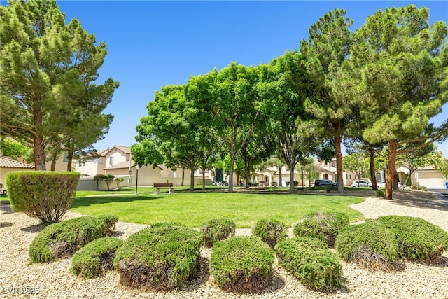 7724 Somerhill Point Way, Las Vegas, NV 89139 - surrounding community with a residential view and a yard