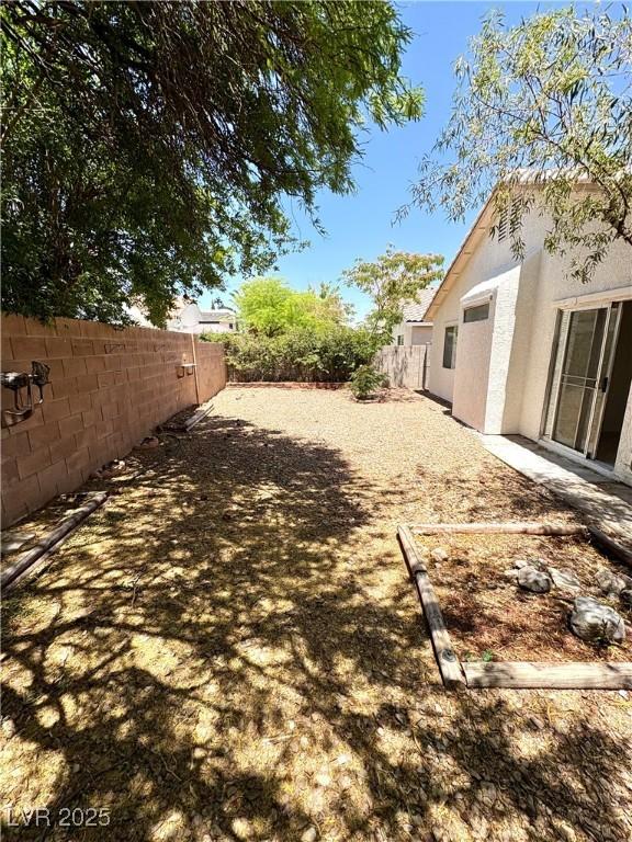 3665 Lucky Horseshoe Ct, Las Vegas, NV 89129 - view of fenced backyard