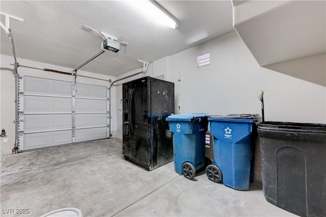 439 Royal Bridge Dr, Las Vegas, NV 89178 - garage with a garage door opener
