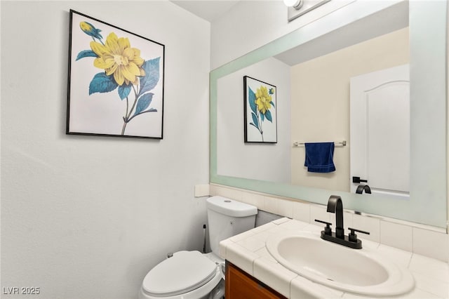 8612 Danza Del Sol Dr, Las Vegas, NV 89128 - bathroom with vanity and backsplash