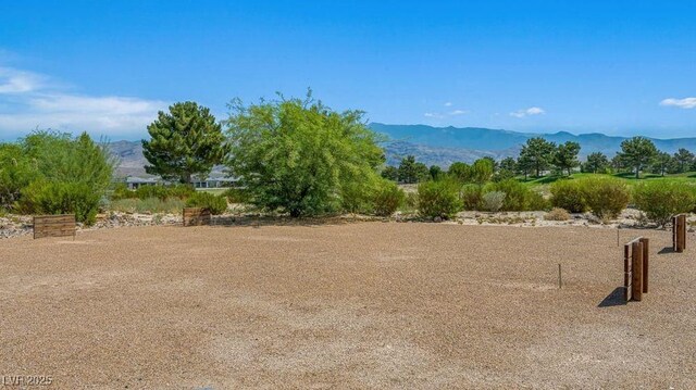 4450 E Brusca Ct, Pahrump, NV 89061 - view of mountain background