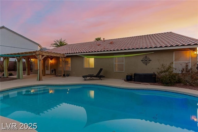 10058 Saint Augustine St, Las Vegas, NV 89183 - outdoor pool with a pergola and a patio area