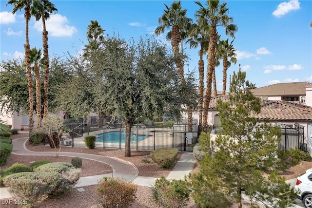 4555 E Sahara Ave Unit 280, Las Vegas, NV 89104 - surrounding community featuring a pool
