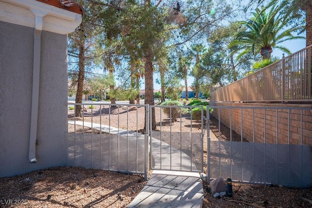 9524 Quail Ridge Dr, Las Vegas, NV 89134 - view of gate