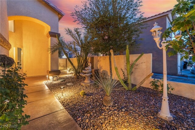 5779 Baffy Cir, Las Vegas, NV 89142 - view of yard featuring a patio area
